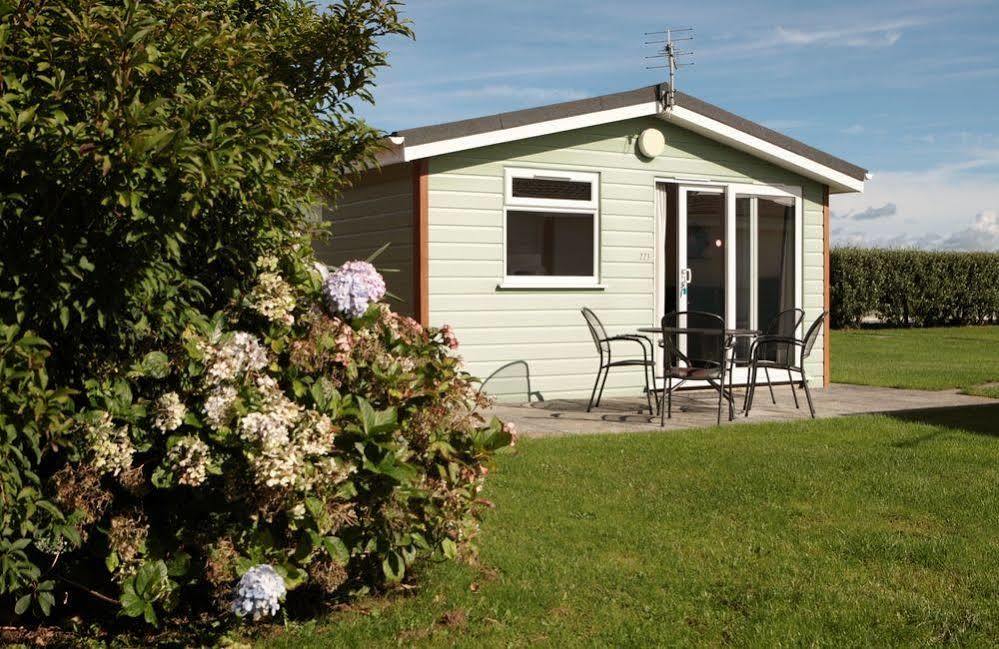 Atlantic Bays Holiday Park Падстоу Екстериор снимка